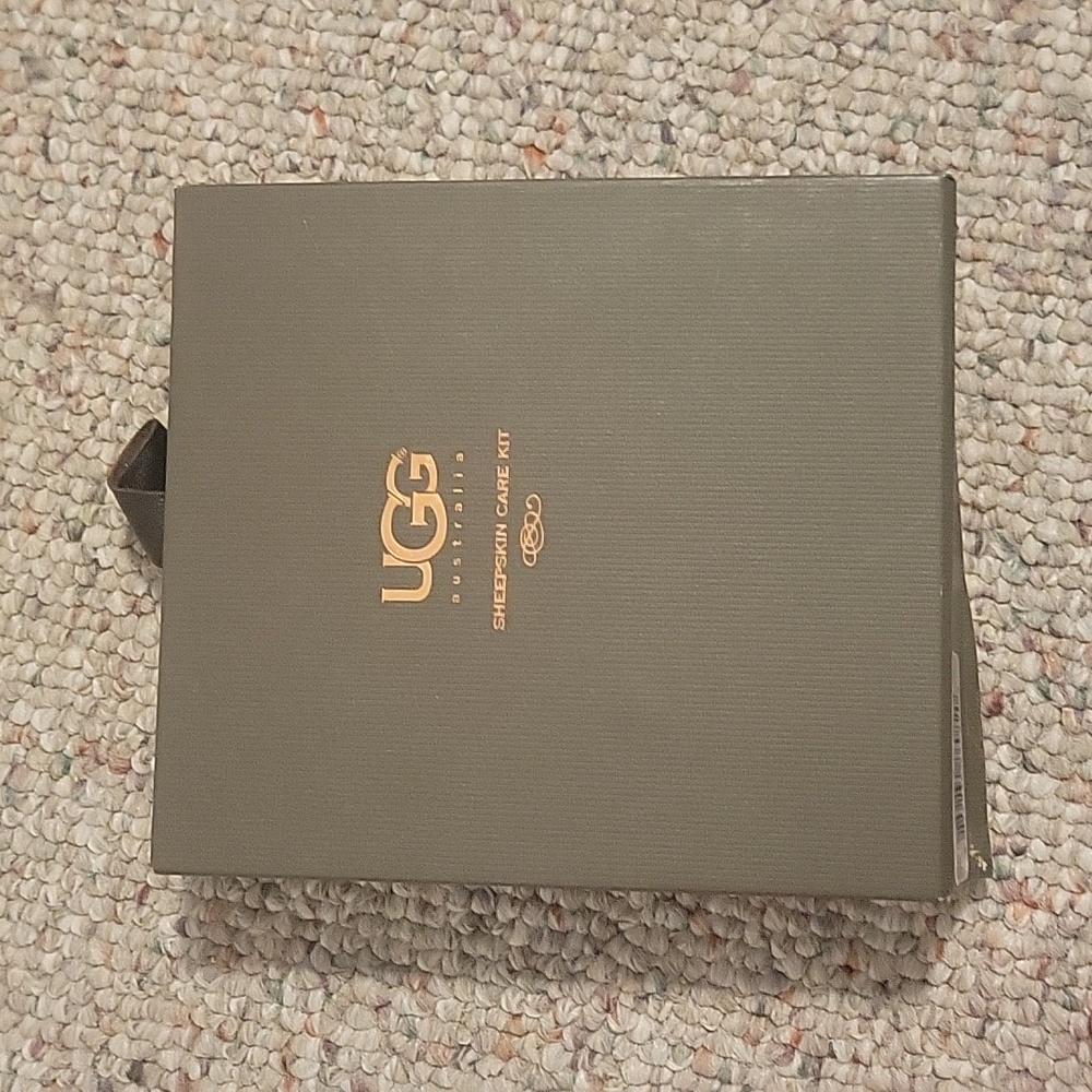 UGG Sheepskin Care Kit